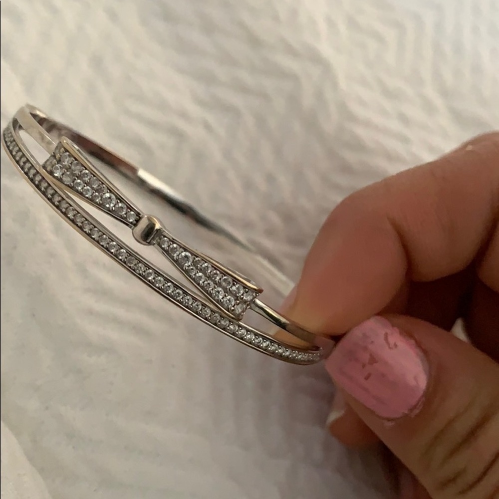 22 karat 750 Asian white gold braclet women